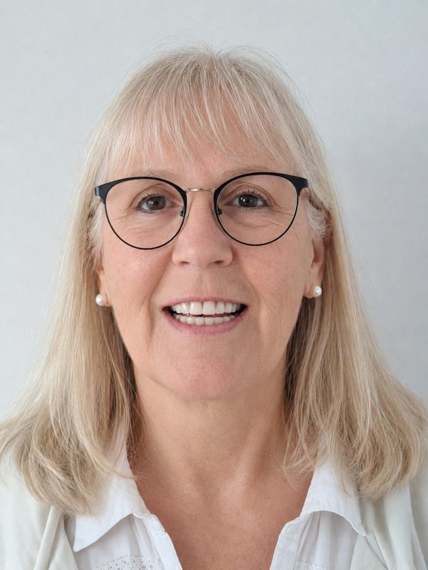 Maria Woll